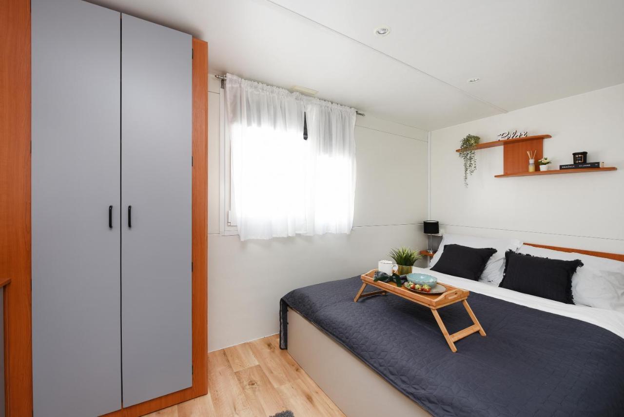 Mia Mobile Home With Jacuzzi Zdrelac Luaran gambar